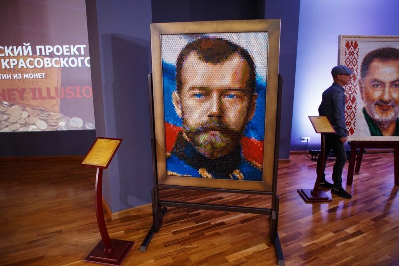 ​Выставочный проект белорусского художника открылся в концертно-зрелищном центре Ярославля