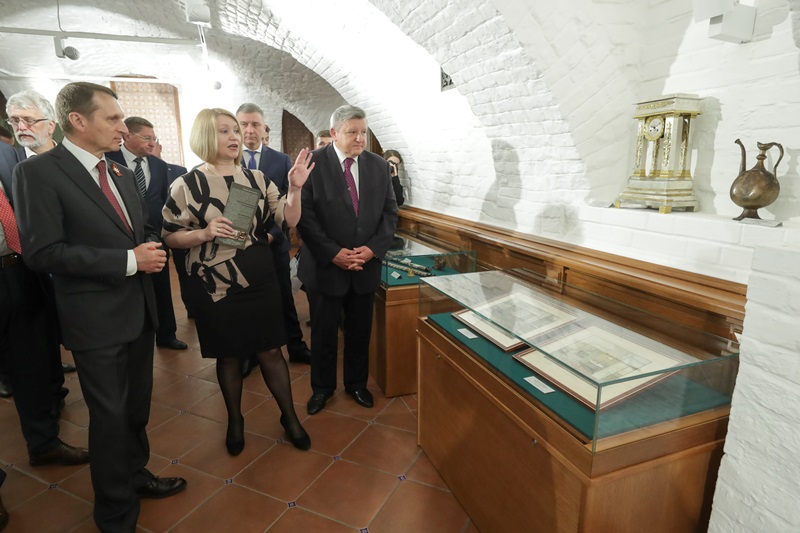 ​В Доме Российского исторического общества открылась выставка из собрания Угличского музея