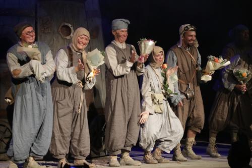 ​Спектаклем «Кому на Руси жить хорошо?» открылся юбилейный сезон в театре кукол