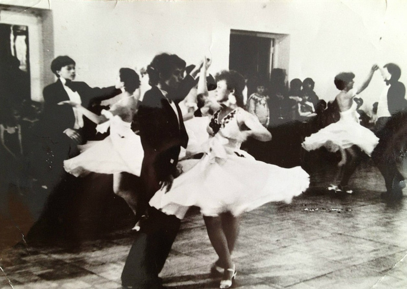 Петровскому ансамблю бального танца «Константа» присвоено звание «Заслуженный коллектив народного творчества»
