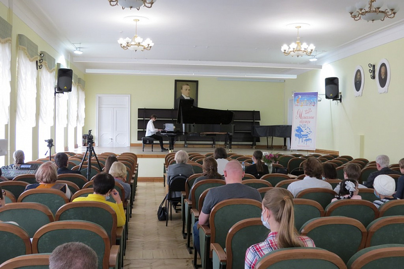 ​Подвели итоги Ярославского областного конкурса фортепианной музыки «Музыкальные надежды»
