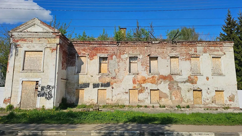 Началось восстановление здания земской управы в Ростове Великом