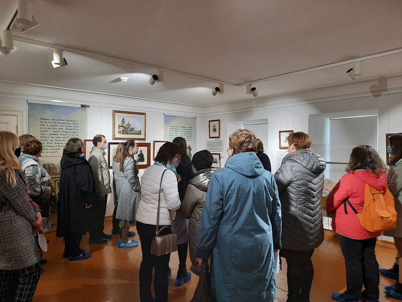 ​Выставка, посвященная 200-летию Некрасова и Достоевского, открылась в музее-заповеднике «Карабиха»